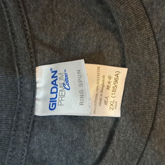 💥2/$10💥Women's T-shirt Disney Hocus Pocus size 2xl - Picture 2 of 2